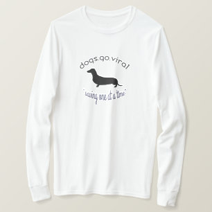dogs.go.viRAL T-shirt