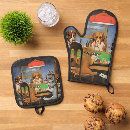 Dogs Playing Poker by Cassius Marcellus Coolidge's Ovenwant & Pannenlap Set (Top down)