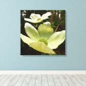 Dogwood and Redwood in Yosemite National Park Canvas Afdruk (Insitu (Houten vloer))