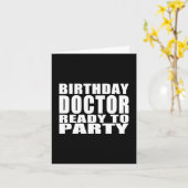 Dokters: Verjaardagsdokter Klaar om te Feesten Kaart (Gele Bloem)