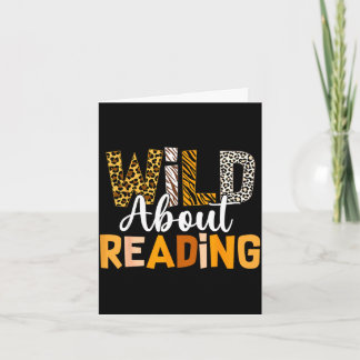 Dol op lezen grappig boekenliefhebber boekenwurm a kaart