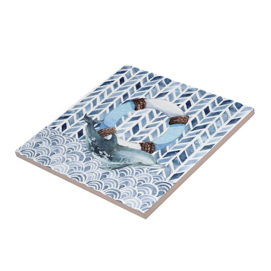Dolfijn en reddingsboei op maritiem patroon tegeltje (Zijkant)