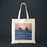 Dolfijnen in zonsopgang tote bag<br><div class="desc">Het evenwicht tussen de mens,  de natuur en de dieren vereist een bewuste inspanning van onze kant. De dolfijn is de houder van de oceanen samen met de walvis.</div>