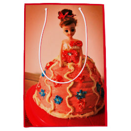 Doll Cake Medium Cadeauzakje