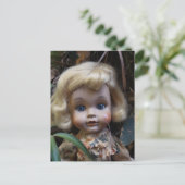 Doll in het Briefkaart Yard (Staand voorkant)