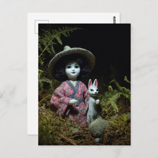 Doll in het Mossy Forest met een konijn Briefkaart (Voorkant / Achterkant)