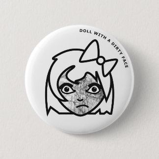 Doll met een vuil gezicht ronde button 5,7 cm
