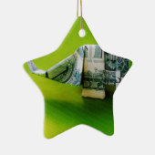 Dollar bill origami Elephant on Green background Keramisch Ornament (Rechts)