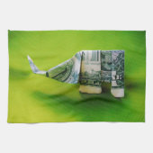 Dollar bill origami Elephant on Green background Theedoek (Horizontaal)