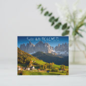 Dolomieten dorp in het herfst van het italiaanse b briefkaart (Staand voorkant)
