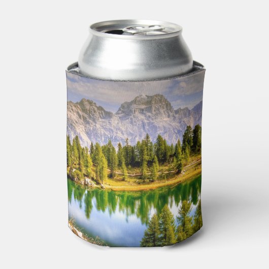 Dolomietgebergten en het sluipende landschap van h blikjeskoeler (Blikje Voorkant)