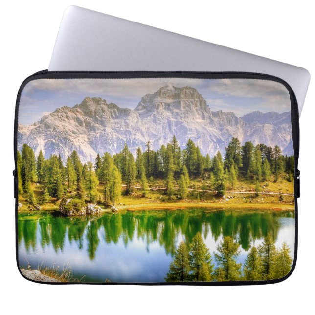 Dolomietgebergten en het sluipende landschap van h laptop sleeve (Voorkant)