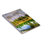 Dolomietgebergten en het sluipende landschap van h notitieboek (Rechterzijde)