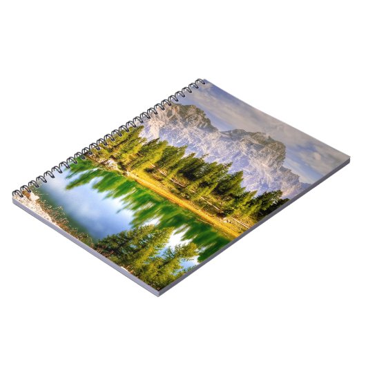 Dolomietgebergten en het sluipende landschap van h notitieboek (Linkerzijde)