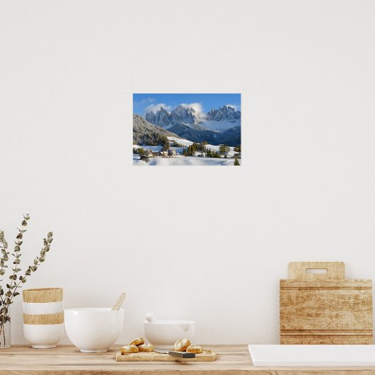 Dolomites-dorp in het poster van de winter (Keuken)