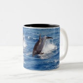 Dolphin Adventure Tweekleurige Koffiemok (Voorkant rechts)