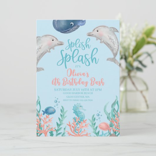 Dolphin onder de uitnodiging van het Zee van de ve (Staand voorkant)