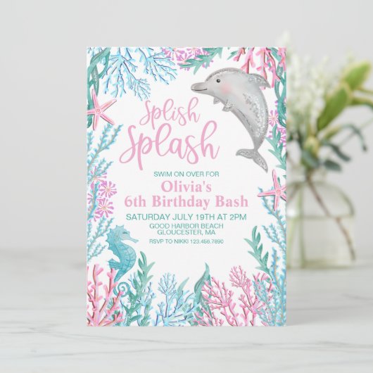 Dolphin onder de uitnodiging van het Zee van de ve (Staand voorkant)