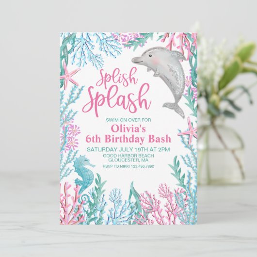 Dolphin onder de uitnodiging van het Zee van de ve (Staand voorkant)