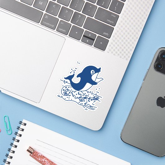 Dolphin Sticker (Laptop met iPhone)