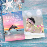 Dolphin Zeeen & Greetings Beach kerstfoto Feestdagenkaart<br><div class="desc">Met de kerstkaart voor elk kerstthema is een magisch seizoensschilderij van een dolfijn die onder een zonnehemel leapt met de titel "Zeeen & groeten" te zien. Pas uw eigen foto- en vakantiegroet aan. Art door KL Stock</div>