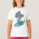 Dolpin als Surfer met Surfboard T-shirt (Voorkant)