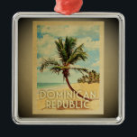 Dominicaanse Republiek Vintage Travel Ornament<br><div class="desc">Een cool  ornament van de Dominicaanse Republiek met een palmboom op een zandstrand met blauwe lucht en oceaan.</div>