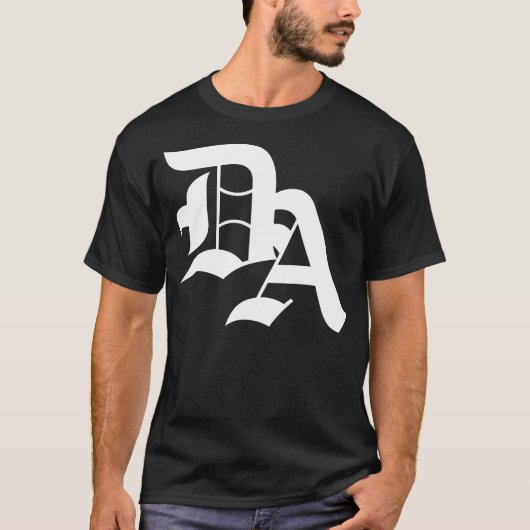 Dominick Andrew t-shirt logo (Voorkant)
