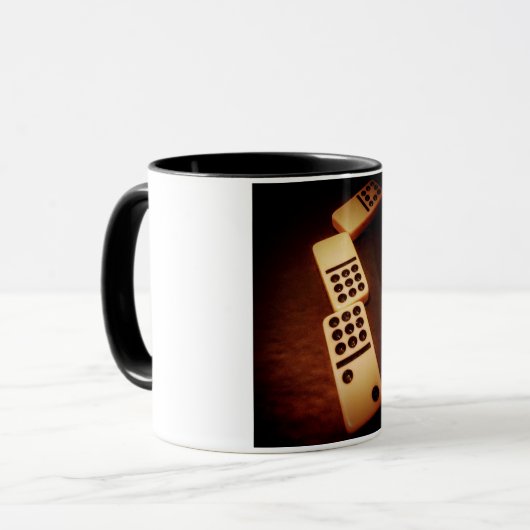 Domino-effect Mok (Voorkant links)