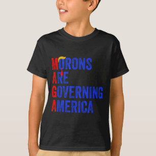Dommepoppen Besturen Amerika Grappige Trump 2024  T-shirt