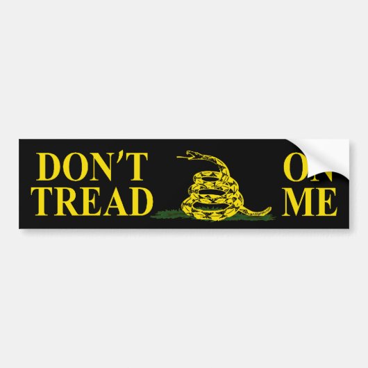 DON BEHANDELT ME GADSDEN FLAG Bumpersticker NIET (Voorkant)