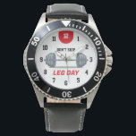 Don’t Skip Leg Day Barbell Horloge<br><div class="desc">Bold and motivating watch design featuring a barbell loaded with weight plates on a clean white background and the powerful phrase “DON’T SKIP LEG DAY” in black lettering.</div>