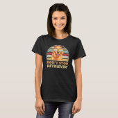 Don t Stop Retrieving print Retro Golden Retriever T-shirt (Voorkant volledig)