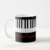 Don’t touch – piano keys design koffiemok (Links)