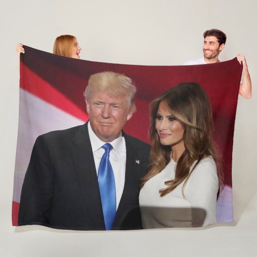 DONALD EN MELANIA TRUMP FLEECE DEKEN (In situ)