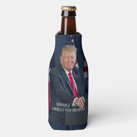 Donald J. Trump 45th President Keepomwille Flesjeskoeler (Fles Voorkant)