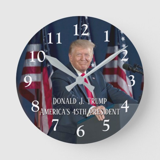 Donald J. Trump 45th President Keepomwille Ronde Klok (Voorkant)