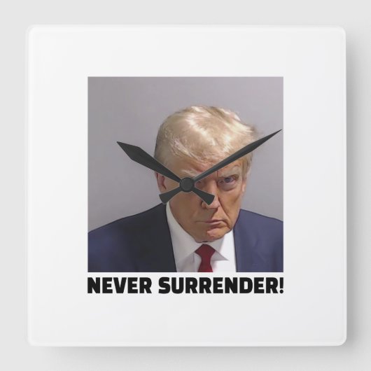 Donald J Trump Mok Shot - Never Surrender Long Sle Vierkante Klok (Voorkant)