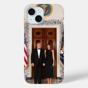 Donald & Melania Trump's kerstwitte huis iPhone 15 Case