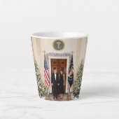 Donald & Melania Trump's kerstwitte huis Latte Mok (Voorkant)