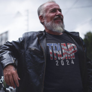 Donald Trump 2024  Amerikaanse Vlaggenletters T-shirt