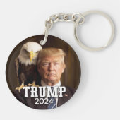 Donald Trump 2024 Foto - zeearend op schouder Sleutelhanger (Achterkant)
