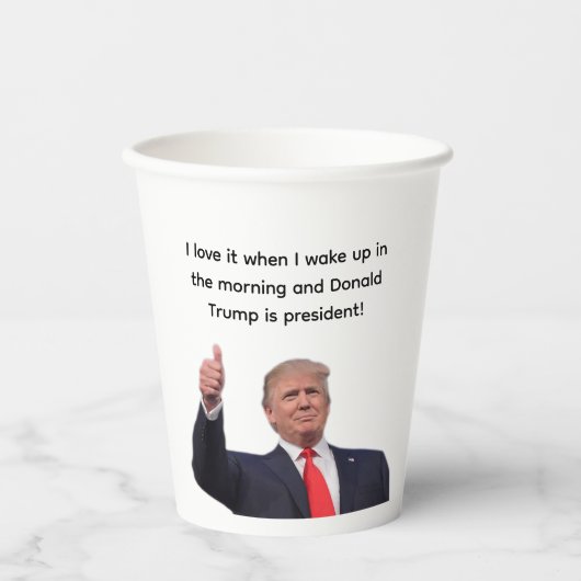 Donald Trump 2024 Papieren Bekers (Voorkant)