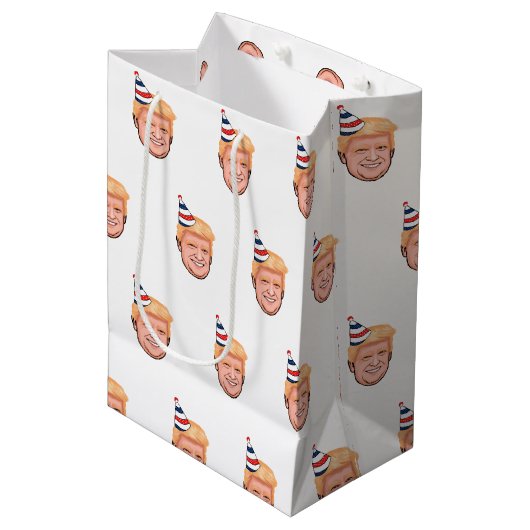 DONALD TRUMP BIRTHDAY MEDIUM CADEAUZAKJE (Voorkant Gekanteld)