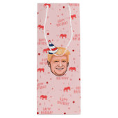 DONALD TRUMP BIRTHDAY WIJN CADEAUTAS (Achterkant)