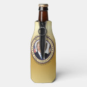 DONALD TRUMP COMMANDER IN CHIEF GOLD PRESIDENTIAL FLESJESKOELER (Fles Achterkant)
