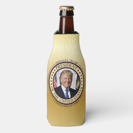 DONALD TRUMP COMMANDER IN CHIEF GOLD PRESIDENTIAL FLESJESKOELER (Fles Voorkant)