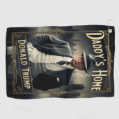 Donald Trump Daddy's Home Funny MAGA Film Poster Golfhanddoek (Horizontaal)