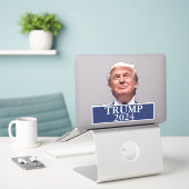 Donald Trump Foto President 2024 Decal Sticker (Laptop op bureau)
