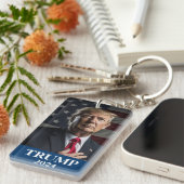 Donald Trump Foto - Trump 2024 Houd Amerika groot Sleutelhanger (Voorkant Rechts)